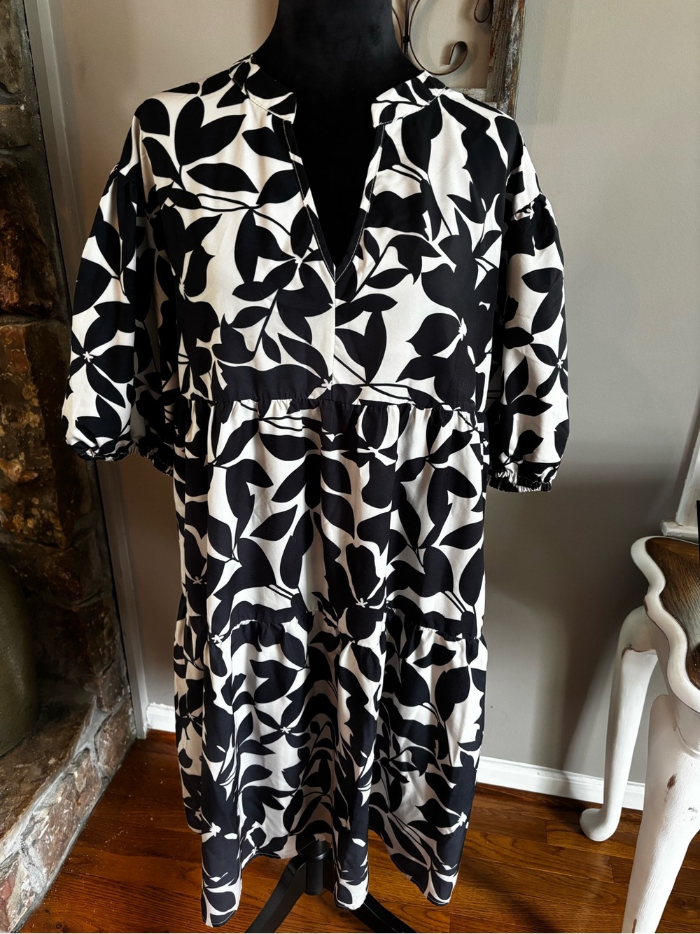 Monochrome Leaf Print Tiered knee length/Midi Dress